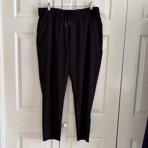Women’s Lululemon Straight Leg Pants